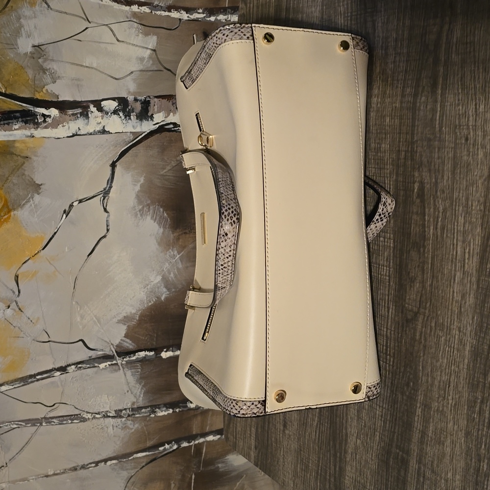 Large Kate Spade Handbag - Picture 7 of 8